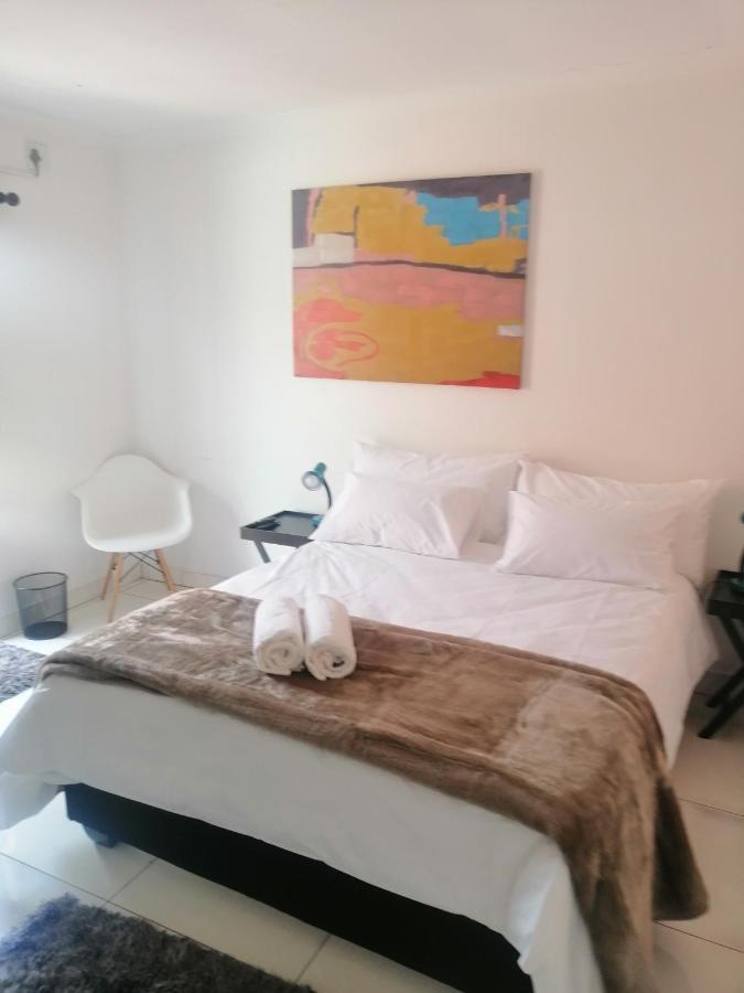 Niilo'S Guesthouse 龙杜 外观 照片