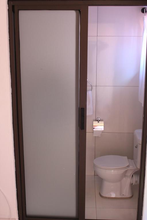 Niilo'S Guesthouse 龙杜 外观 照片
