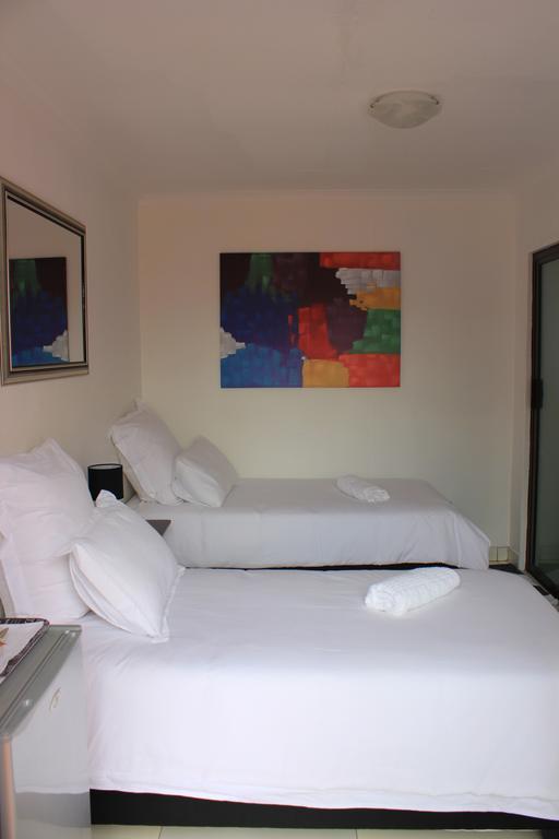 Niilo'S Guesthouse 龙杜 外观 照片