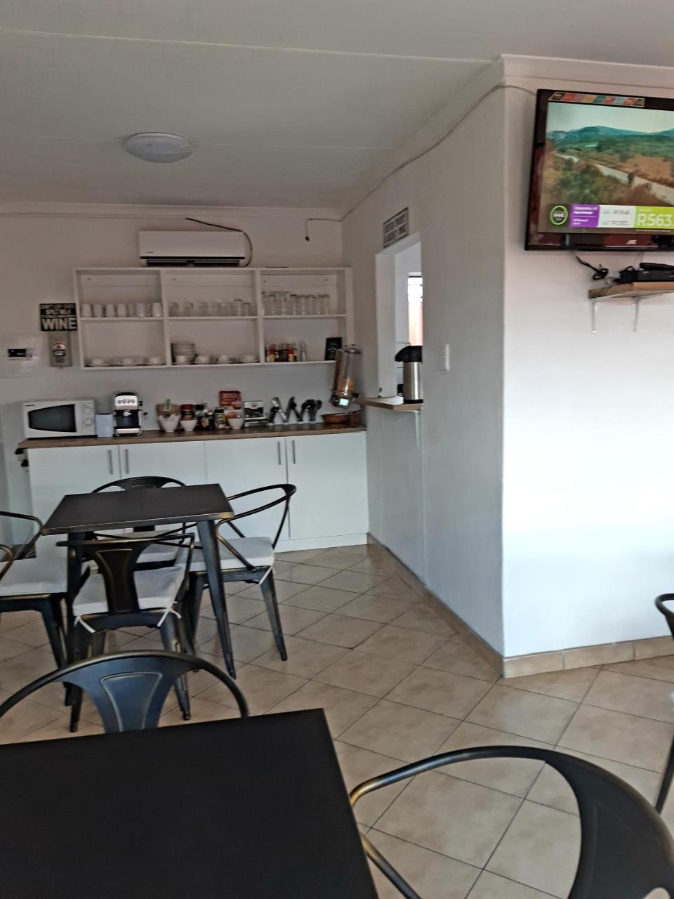 Niilo'S Guesthouse 龙杜 外观 照片