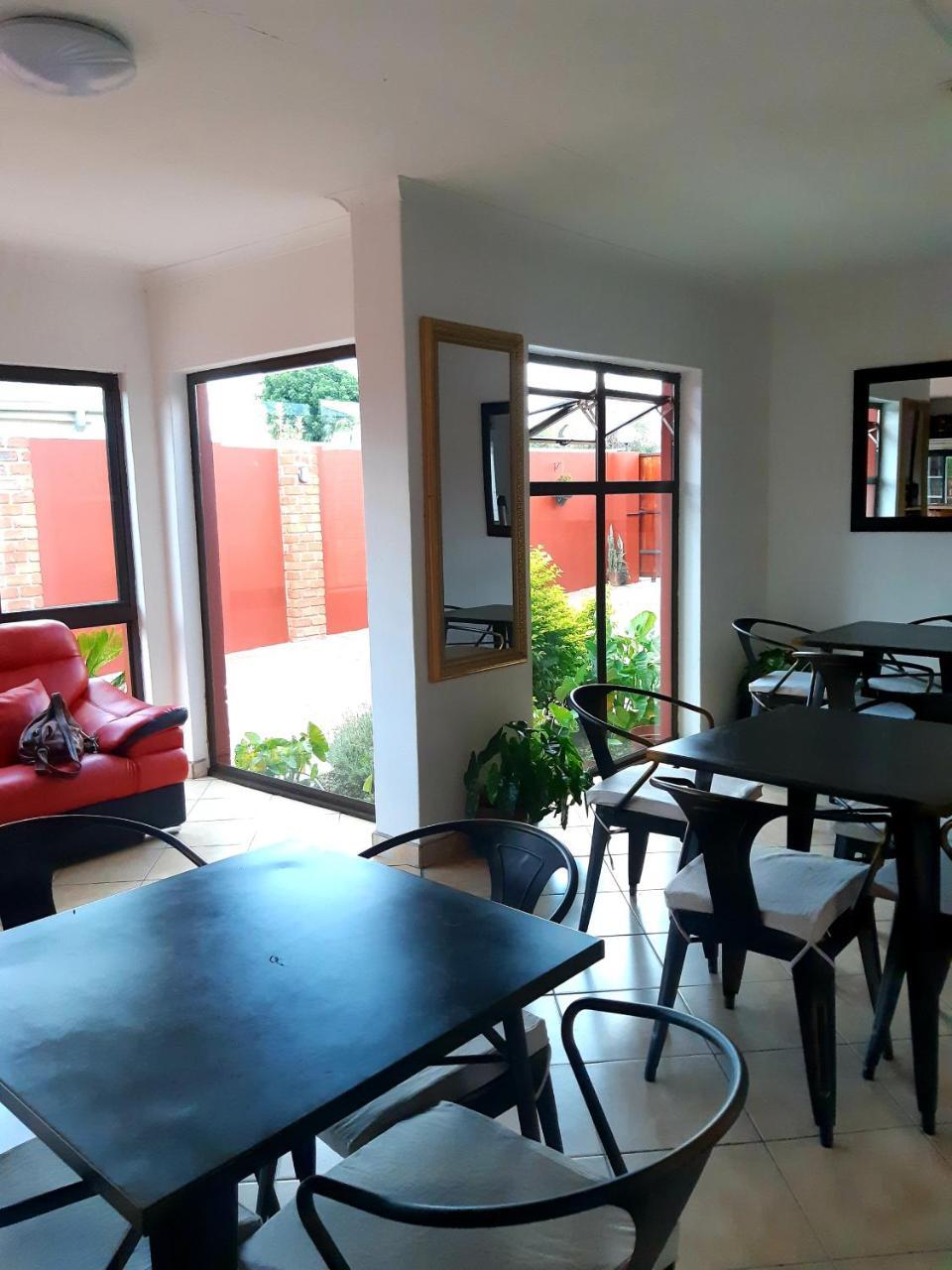 Niilo'S Guesthouse 龙杜 外观 照片