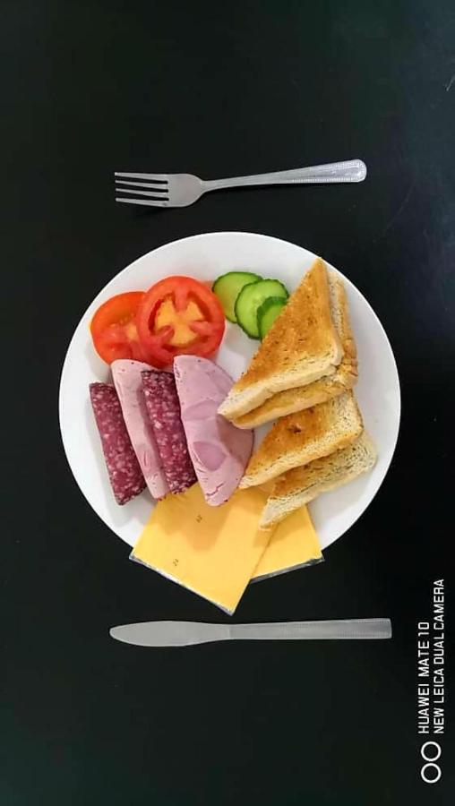 Niilo'S Guesthouse 龙杜 外观 照片