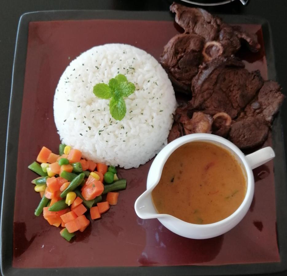 Niilo'S Guesthouse 龙杜 外观 照片